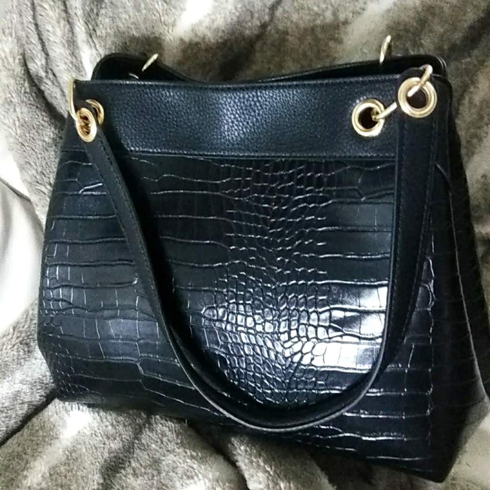 NWOT Anne Klein Large Black and gold purse.